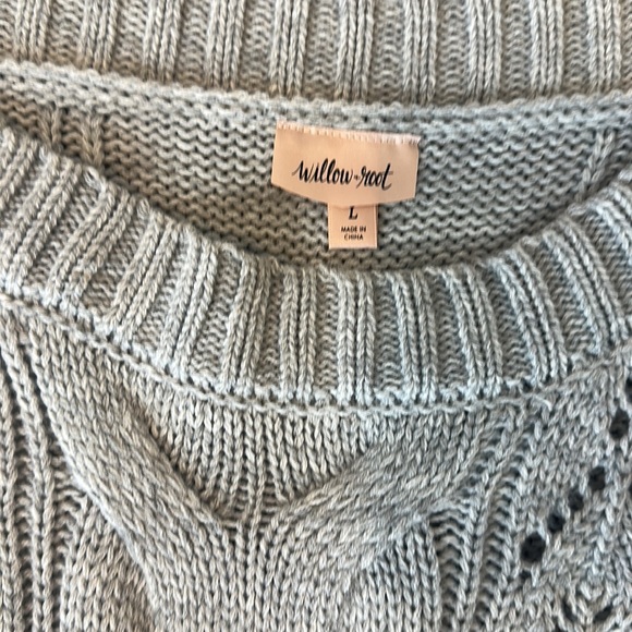 WILLOW & ROOT Pointelle Cropped Cable Knit Sweater LARGE Gray EUC! - Picture 3 of 8